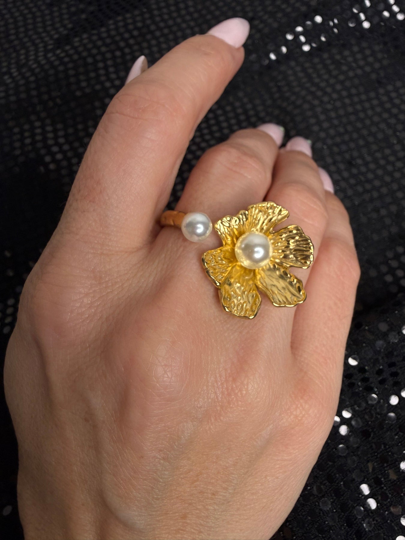 Flora Pearl Gold