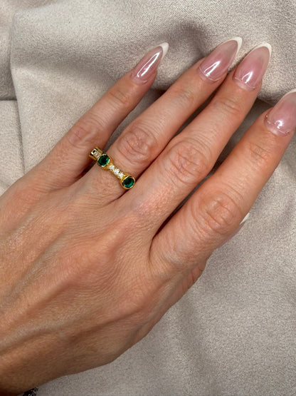 Emerald Glow Ring